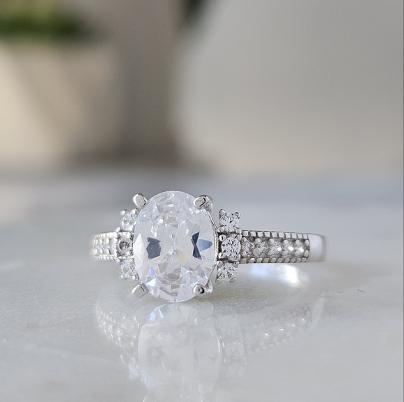 Oval Cut Classic Style Ring, 925 Sterling Silver - Picture 8 of 9